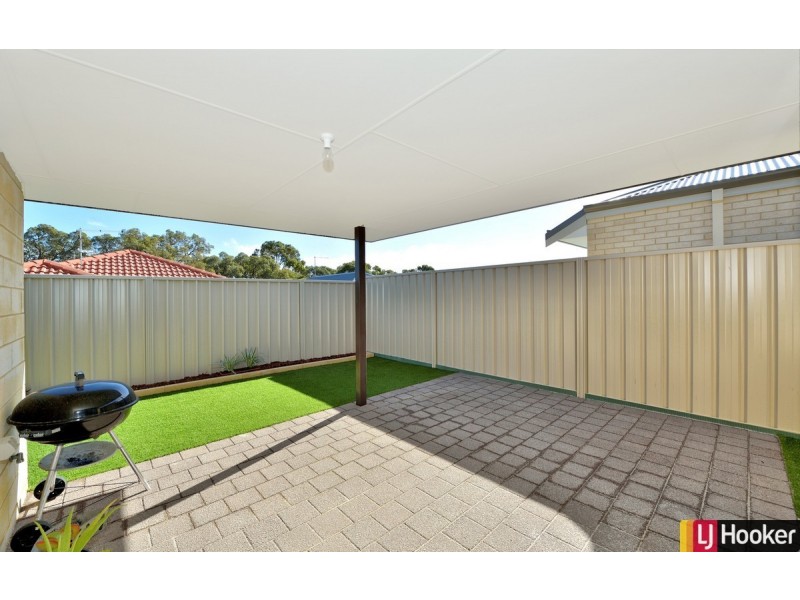 23 Breezy Way, Meadow Springs WA 6210