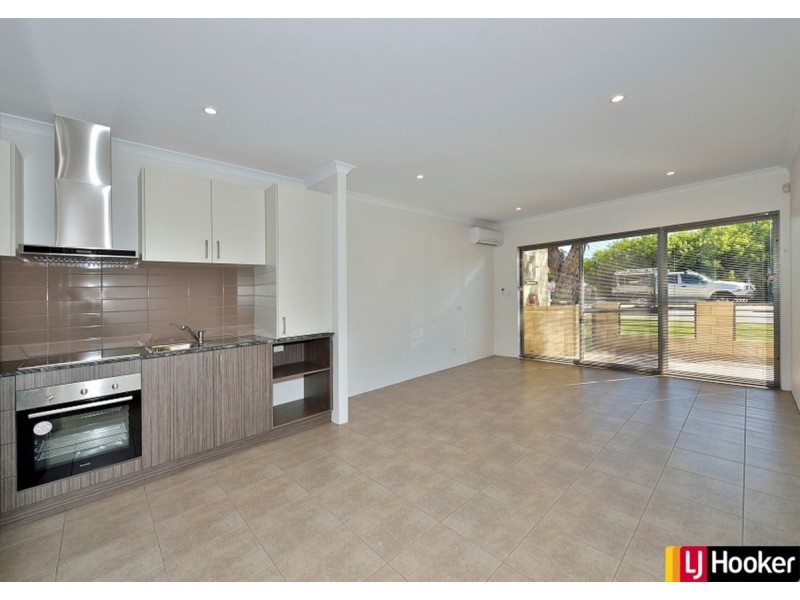 2/15 Allnutt Street, Mandurah WA 6210