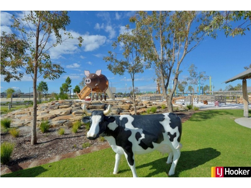 24 Barron Turn, South Yunderup WA 6208