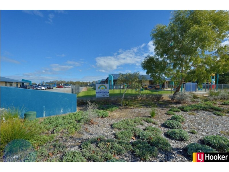 24 Barron Turn, South Yunderup WA 6208