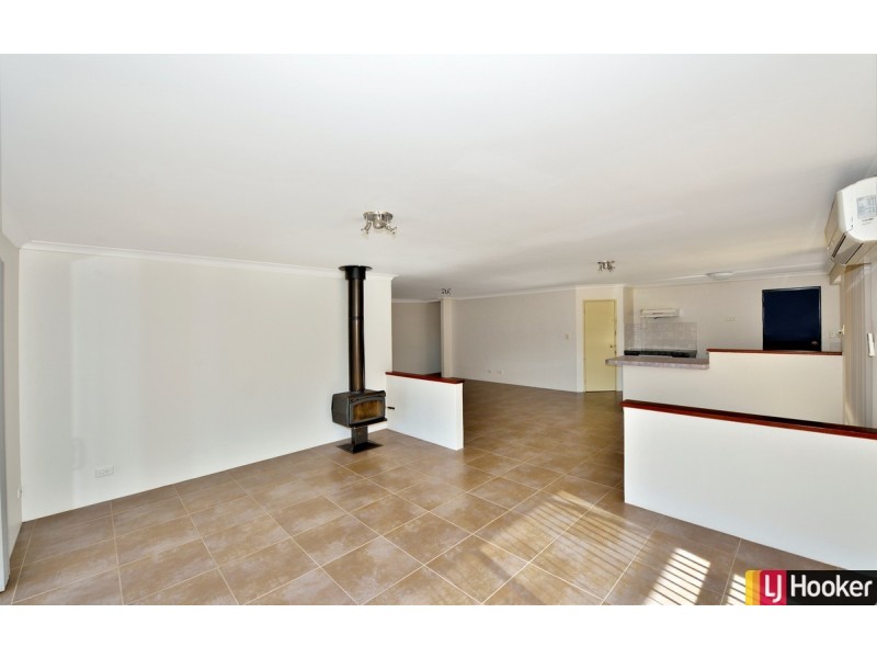 17 Kruger Loop, South Yunderup WA 6208