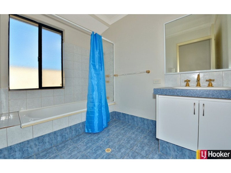17 Kruger Loop, South Yunderup WA 6208