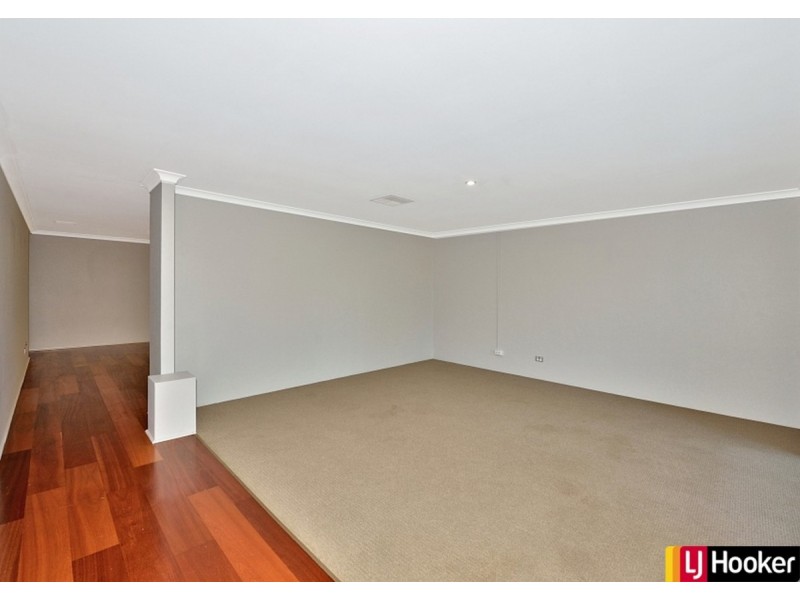 40 Grandmere Parade, Meadow Springs WA 6210