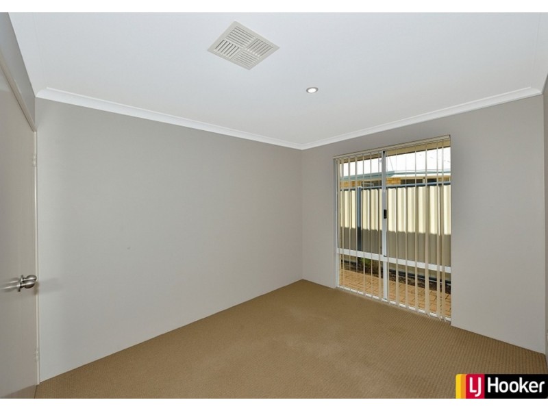 40 Grandmere Parade, Meadow Springs WA 6210