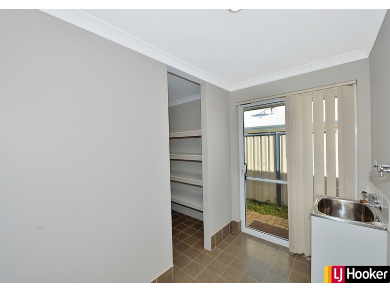 40 Grandmere Parade, Meadow Springs WA 6210