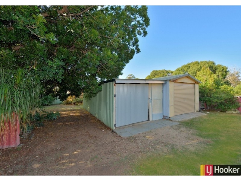 16 Oversby Street, Halls Head WA 6210