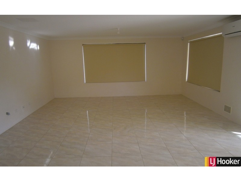 32B Guillardon Terrace, Madora Bay WA 6210