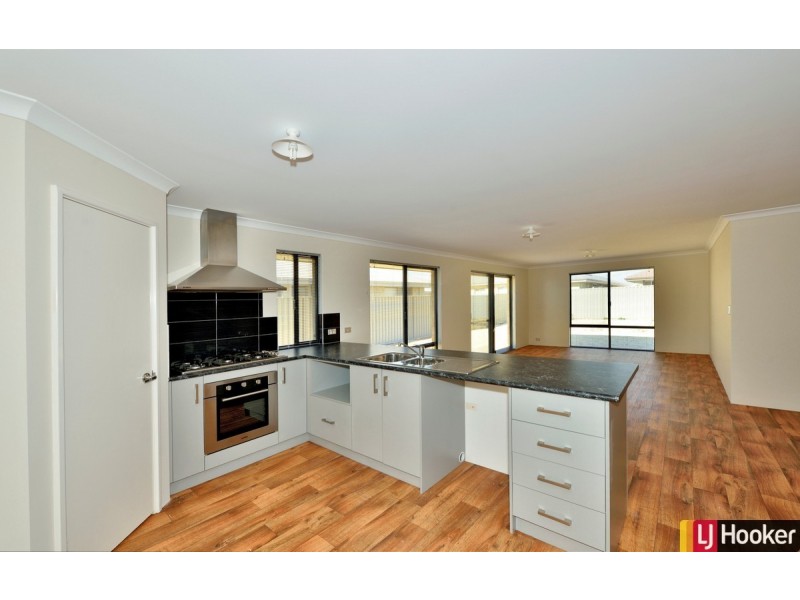 62 Weewar Circuit, South Yunderup WA 6208