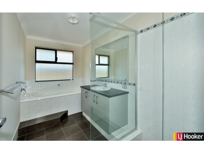 62 Weewar Circuit, South Yunderup WA 6208