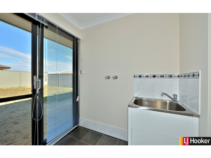 62 Weewar Circuit, South Yunderup WA 6208