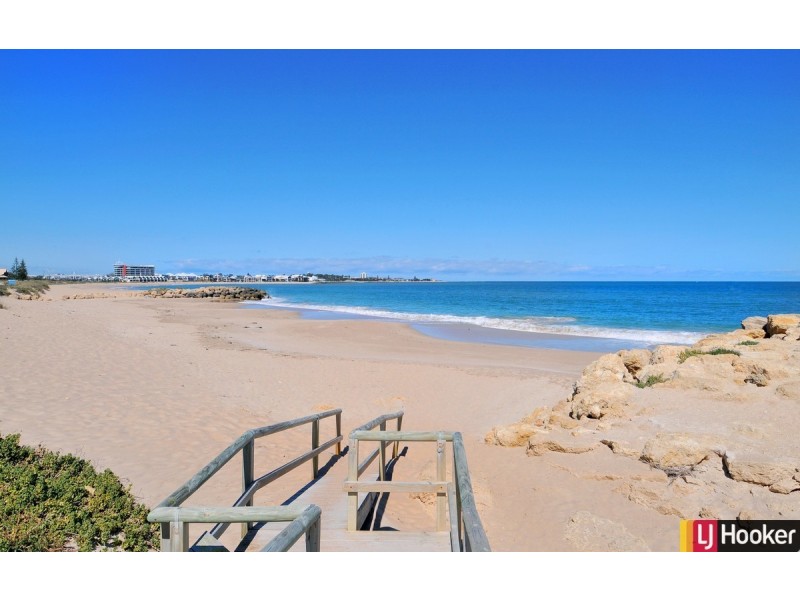 70 Perseus Road, Silver Sands WA 6210