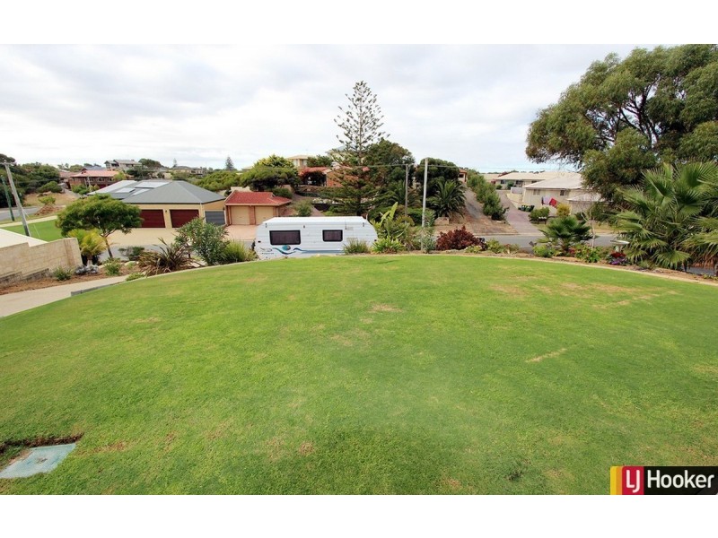 28A Mippi Road, Halls Head WA 6210