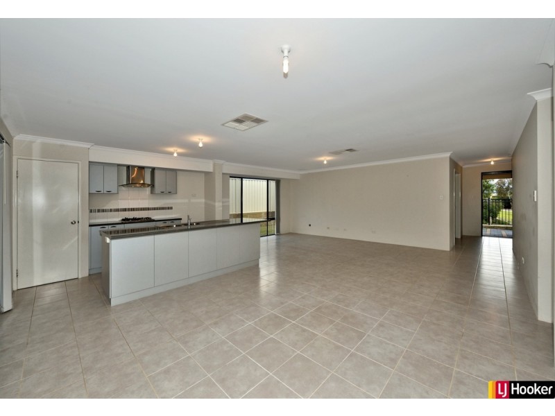 29 Karri Karri Pass, Lakelands WA 6180