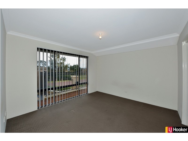 29 Karri Karri Pass, Lakelands WA 6180