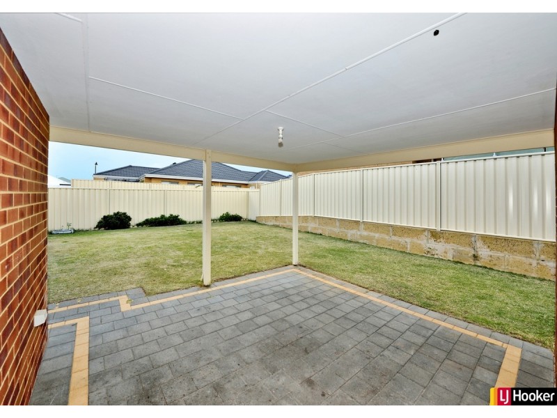 29 Karri Karri Pass, Lakelands WA 6180