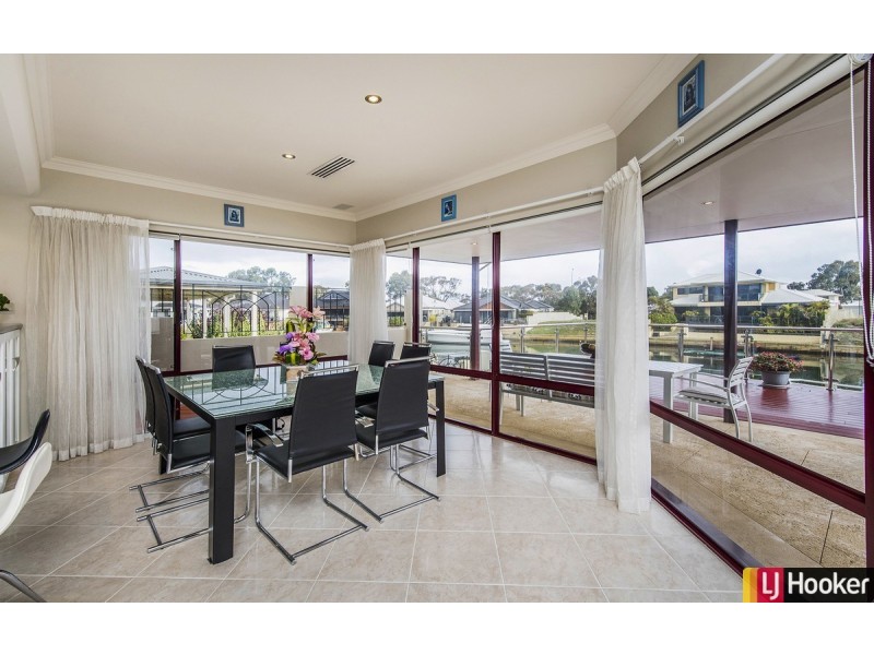 19 Ragamuffin Point, Halls Head WA 6210