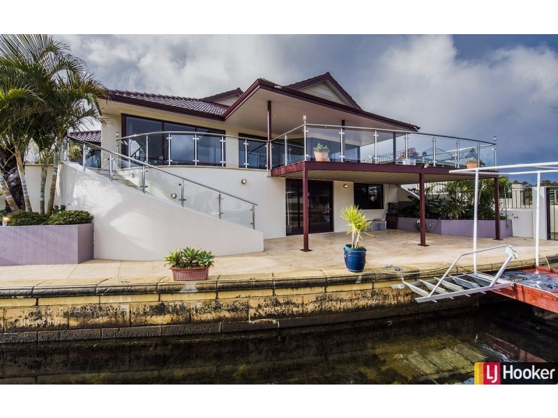 19 Ragamuffin Point, Halls Head WA 6210