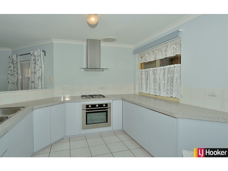 6 Wattle Bird Way, Greenfields WA 6210