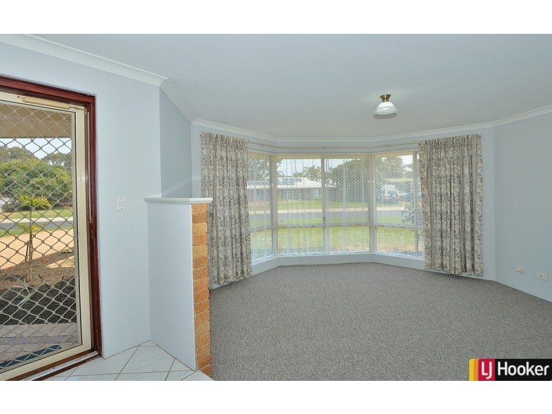 6 Wattle Bird Way, Greenfields WA 6210