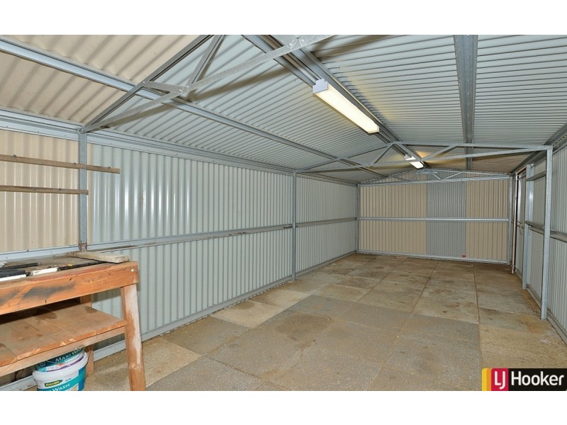 6 Wattle Bird Way, Greenfields WA 6210