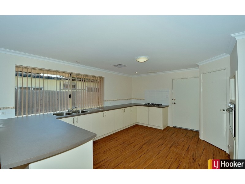 32 Redcliffe Road, Greenfields WA 6210