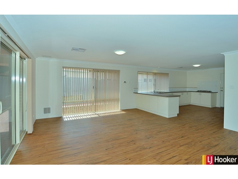 32 Redcliffe Road, Greenfields WA 6210