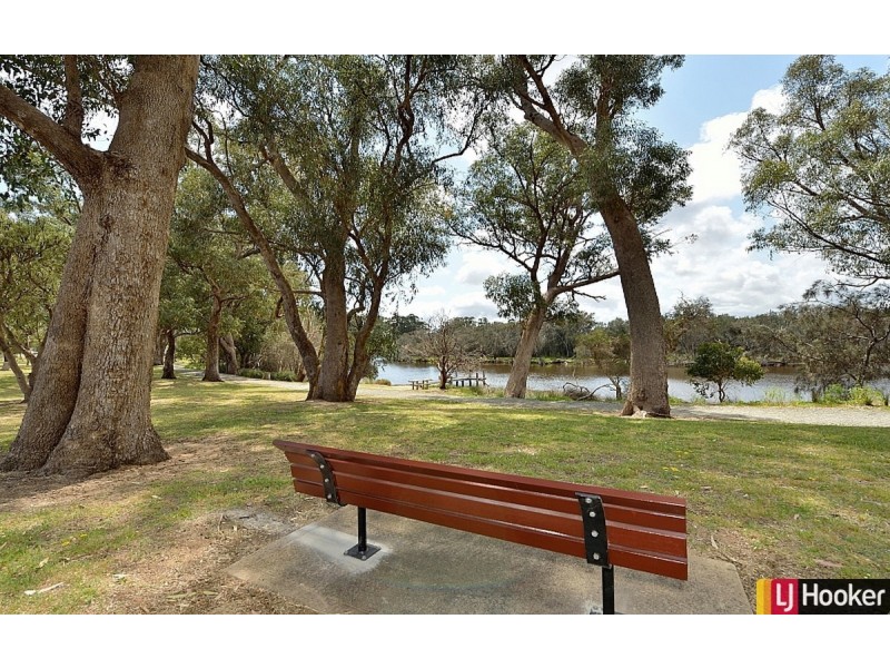 32 Redcliffe Road, Greenfields WA 6210