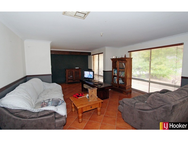 3 Briar Court, Greenfields WA 6210