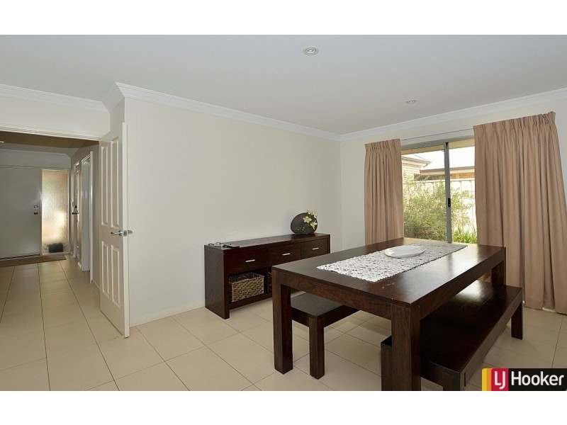 17 Zamia Loop, Wannanup WA 6210