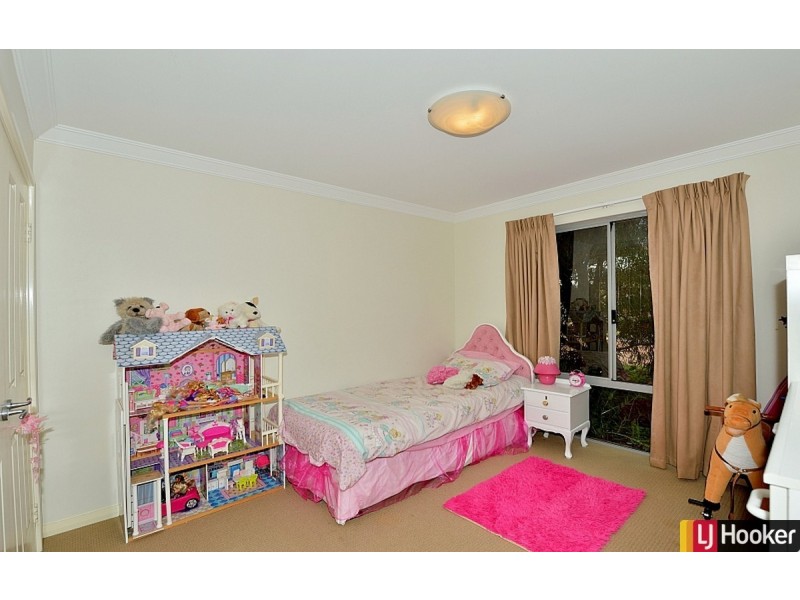 17 Zamia Loop, Wannanup WA 6210