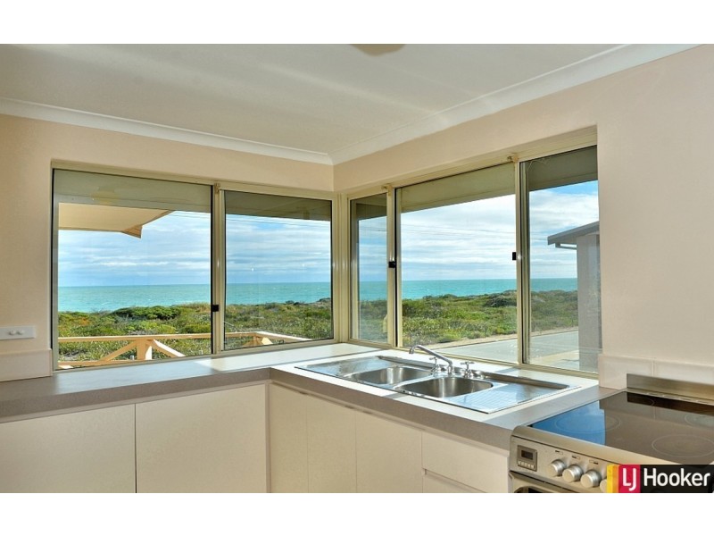 38 Sabina Drive, Madora Bay WA 6210