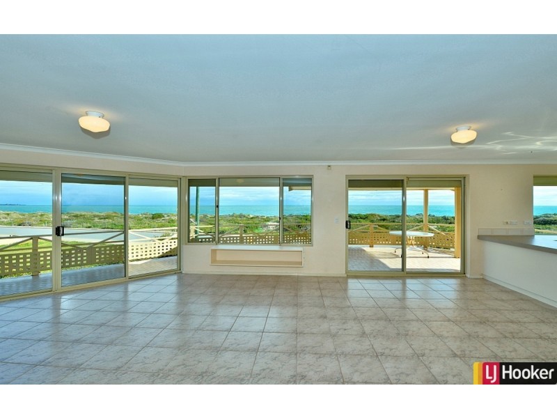 38 Sabina Drive, Madora Bay WA 6210