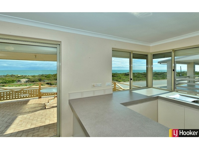 38 Sabina Drive, Madora Bay WA 6210