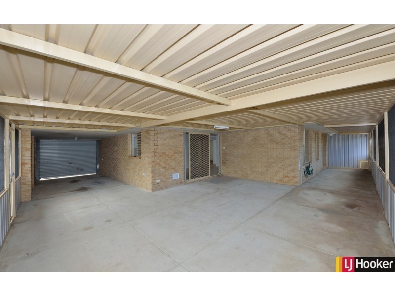 11 Elegant Drive, Greenfields WA 6210