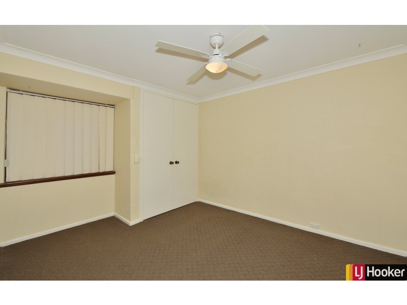 54 Peelwood Parade, Halls Head WA 6210