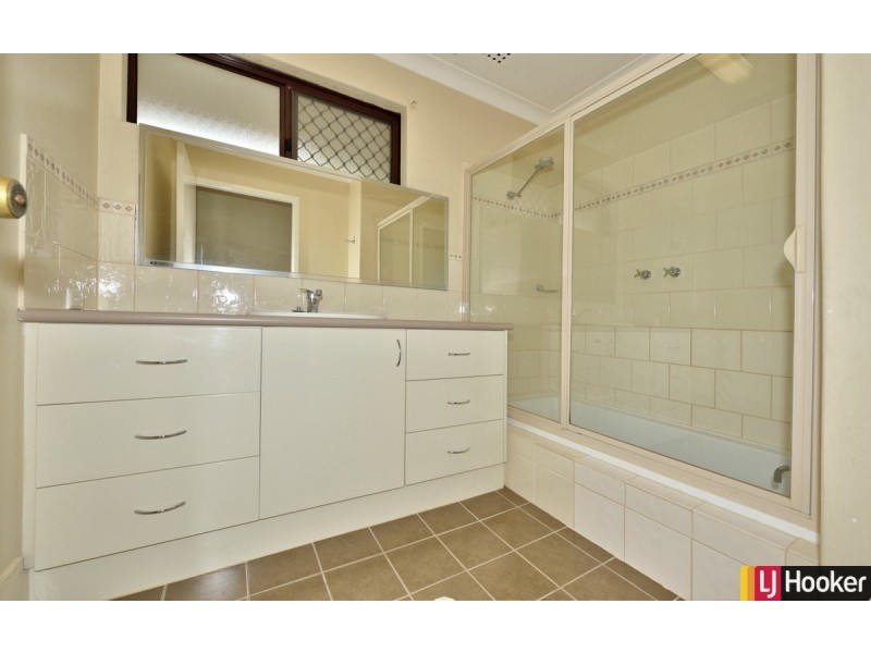 54 Peelwood Parade, Halls Head WA 6210