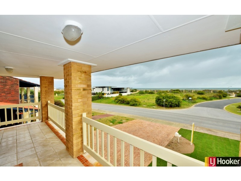 5 Seawind Drive, Silver Sands WA 6210