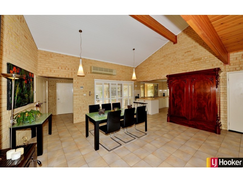5 Seawind Drive, Silver Sands WA 6210
