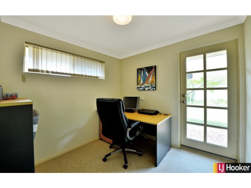 5 Seawind Drive, Silver Sands WA 6210