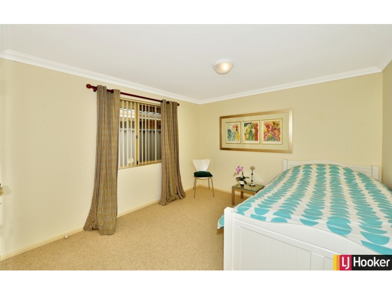 5 Seawind Drive, Silver Sands WA 6210