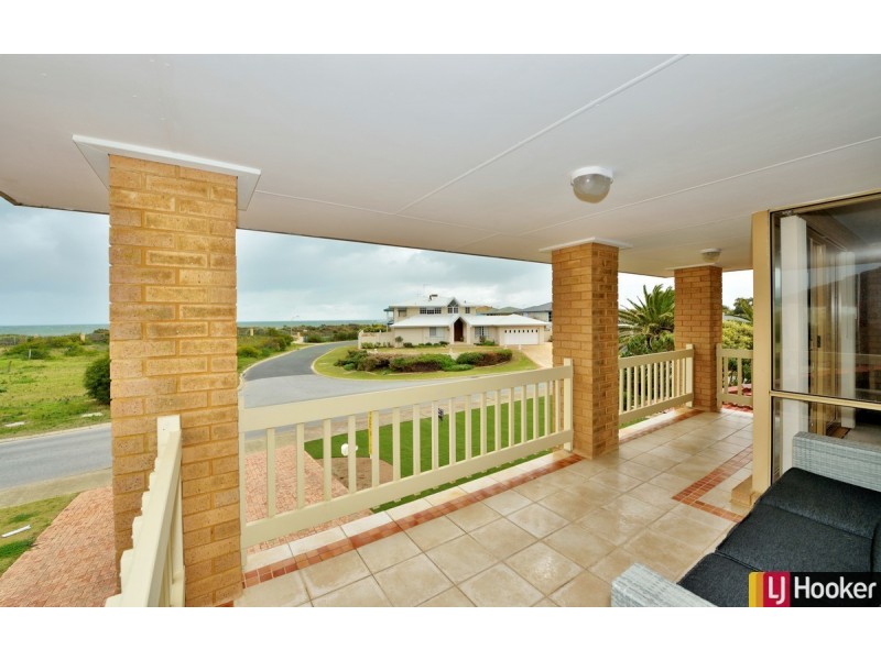 5 Seawind Drive, Silver Sands WA 6210