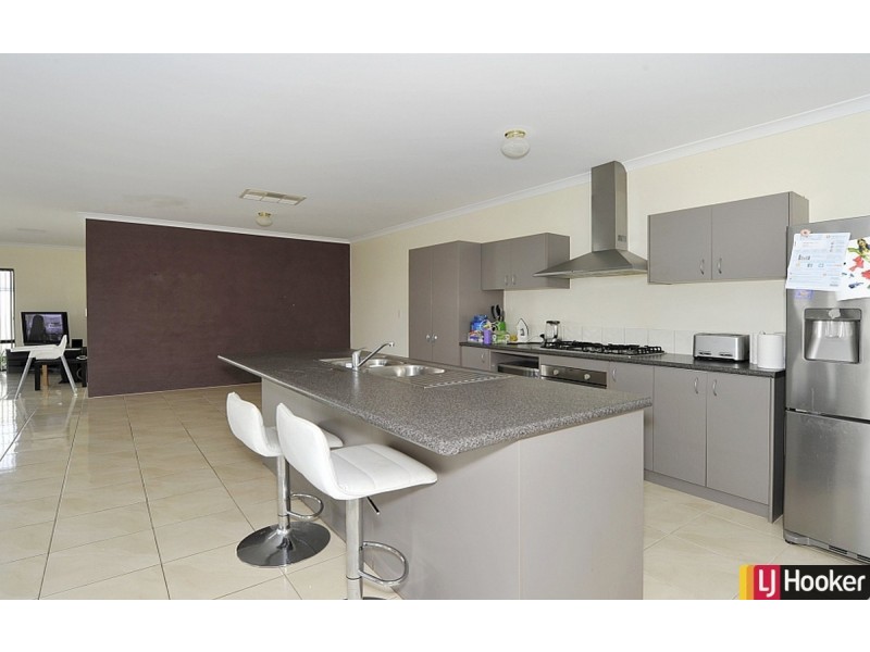 10 Formby Road, Meadow Springs WA 6210