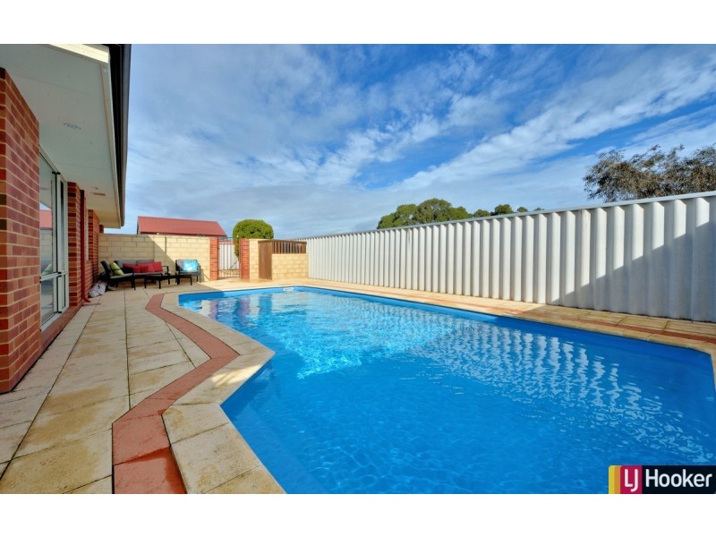 16 Fremont Crescent, Secret Harbour WA 6173