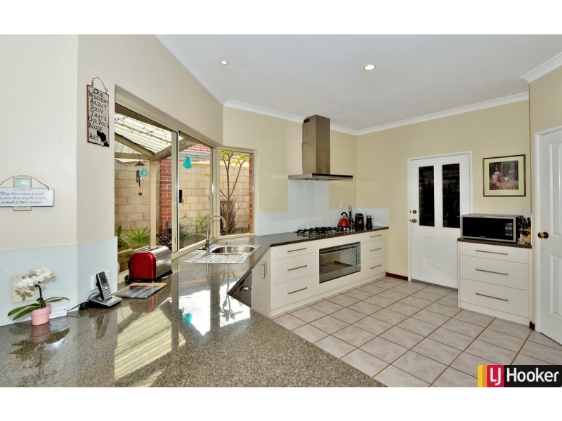 16 Fremont Crescent, Secret Harbour WA 6173