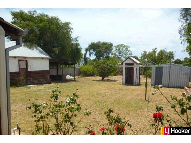 16 Elizabeth Street, Mandurah WA 6210