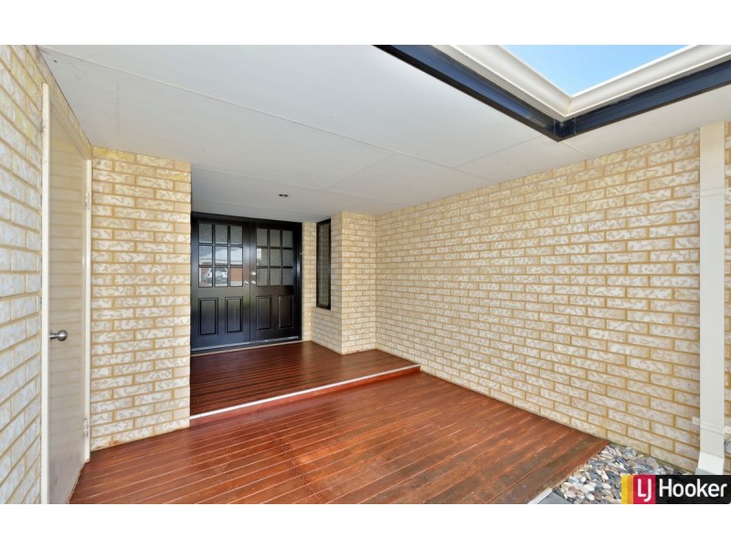 11 Beacon Way, Singleton WA 6175