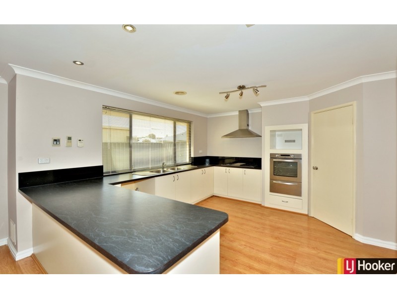11 Beacon Way, Singleton WA 6175