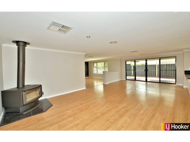 11 Beacon Way, Singleton WA 6175