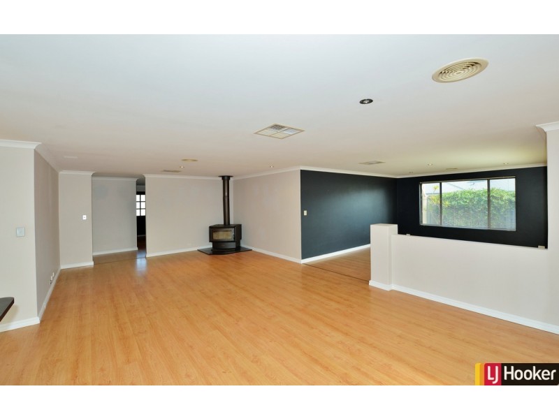 11 Beacon Way, Singleton WA 6175