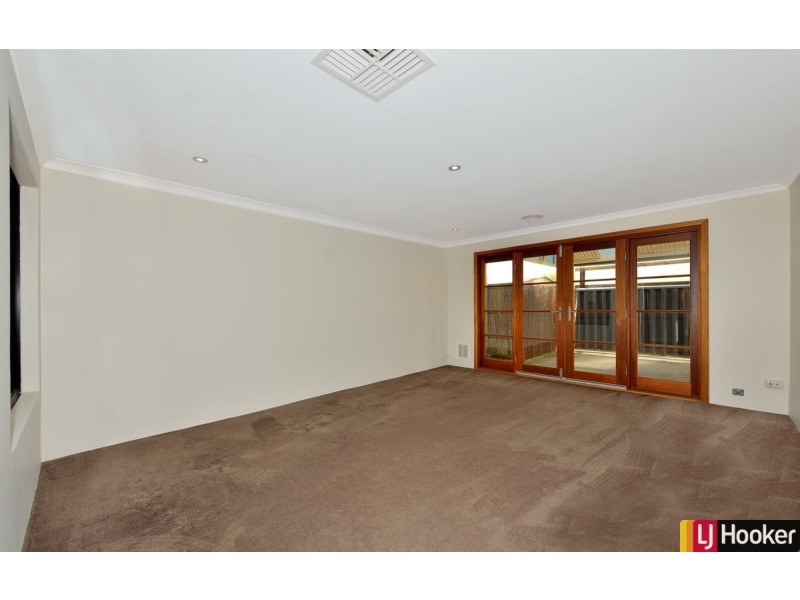 11 Beacon Way, Singleton WA 6175